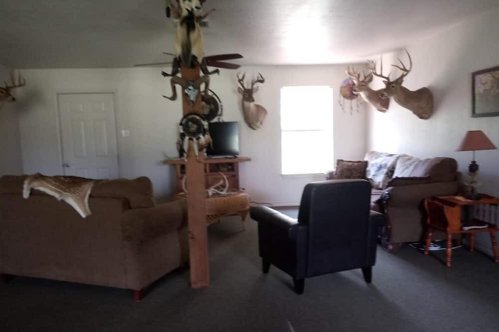Photo of Livingroom in Hamilton