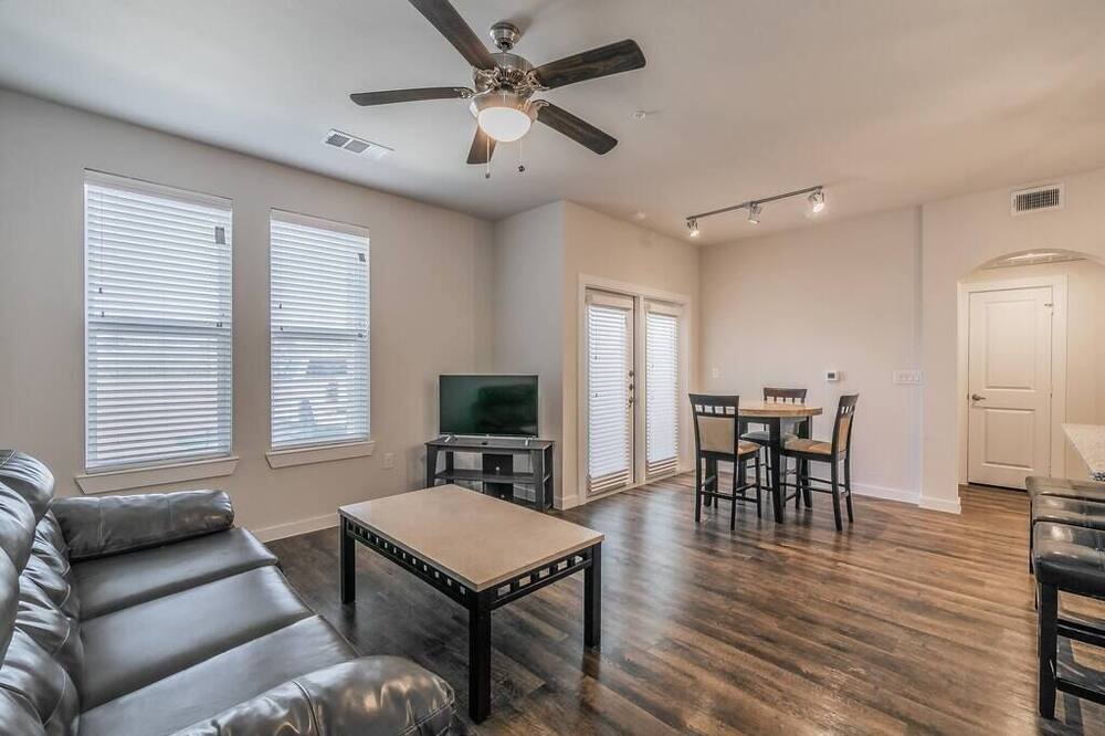 Photo of Livingroom in Elmo