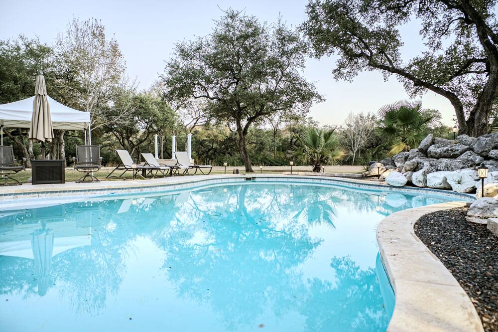 Photo of Outdoor in Shady Hollow