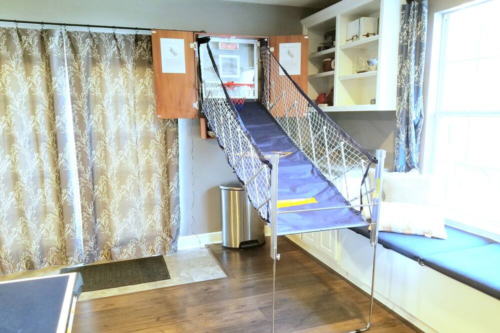 Photo of Bedroom in Shady Hollow