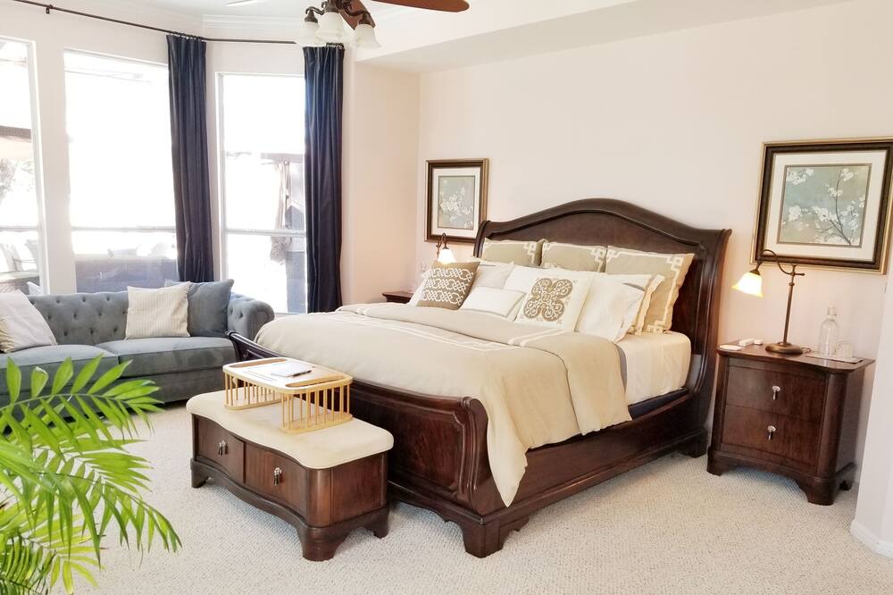 Photo of Bedroom in Shady Hollow