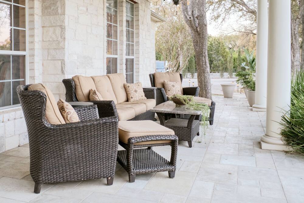 Photo of Patio Balcony in Shady Hollow