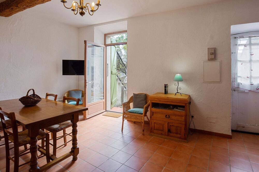 Photo of Livingroom in Tautavel