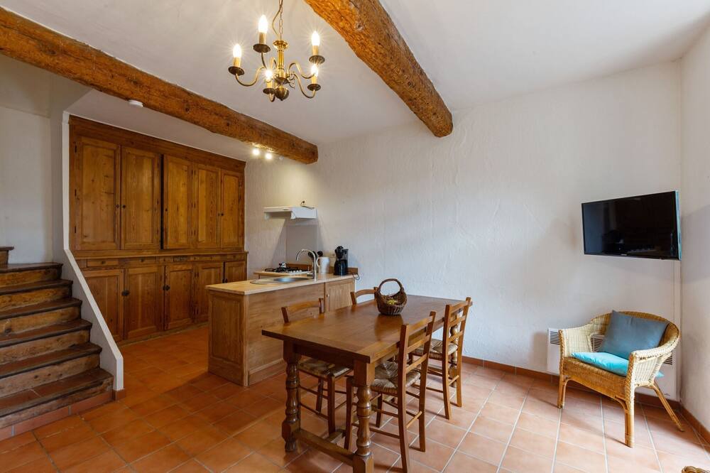 Photo of Livingroom in Tautavel