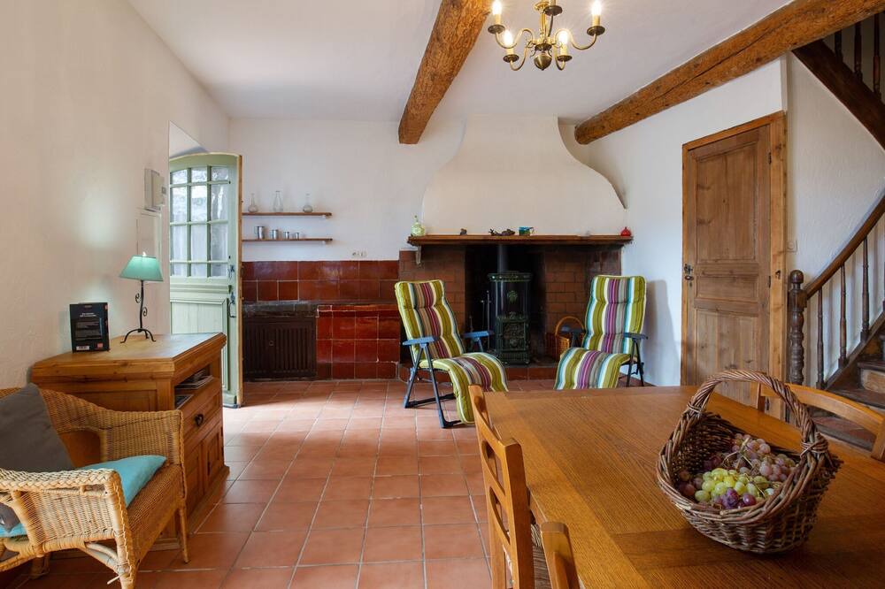 Photo of Livingroom in Tautavel