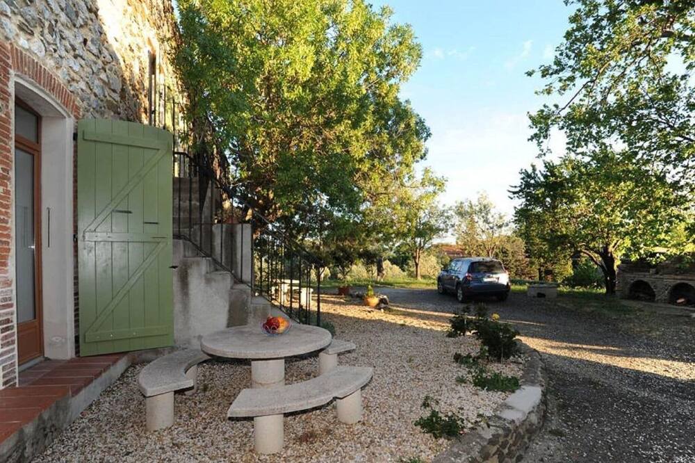 Photo of Patio Balcony in Tautavel