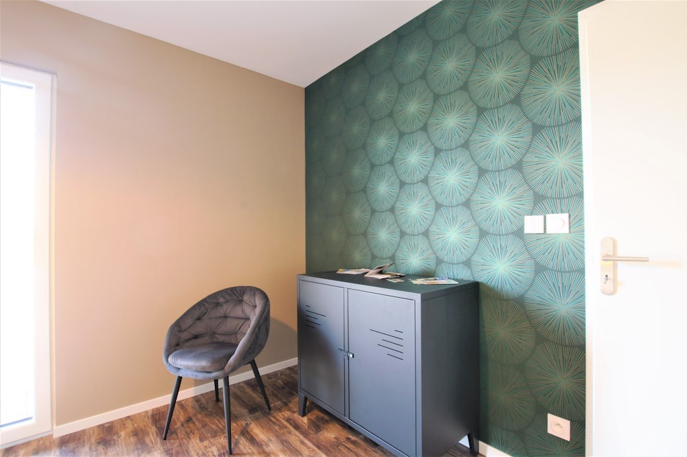 Photo of Others in Magnant