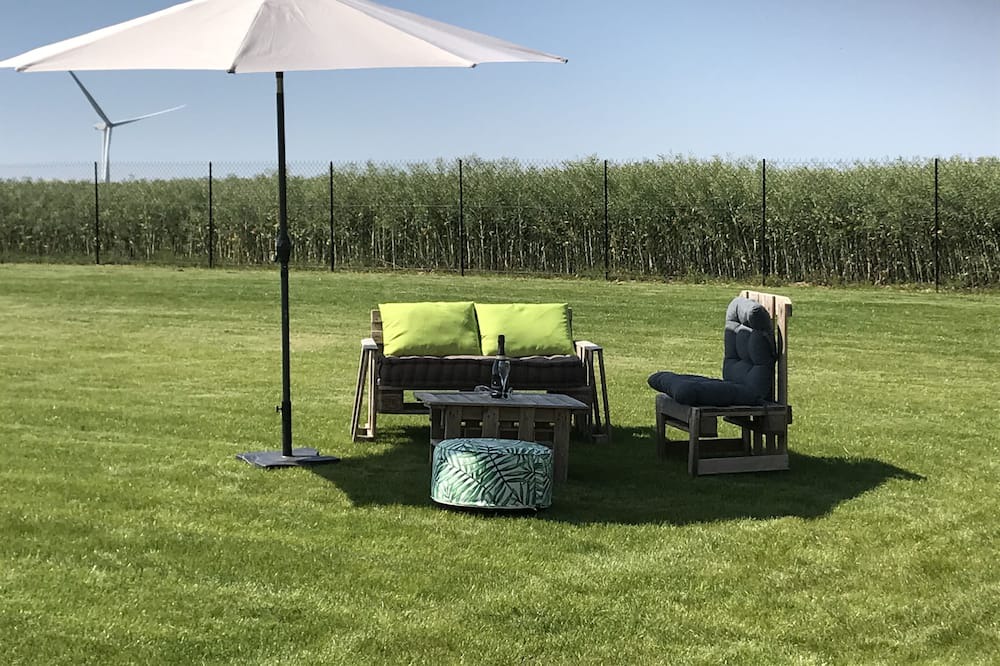 Photo of Others in Magnant