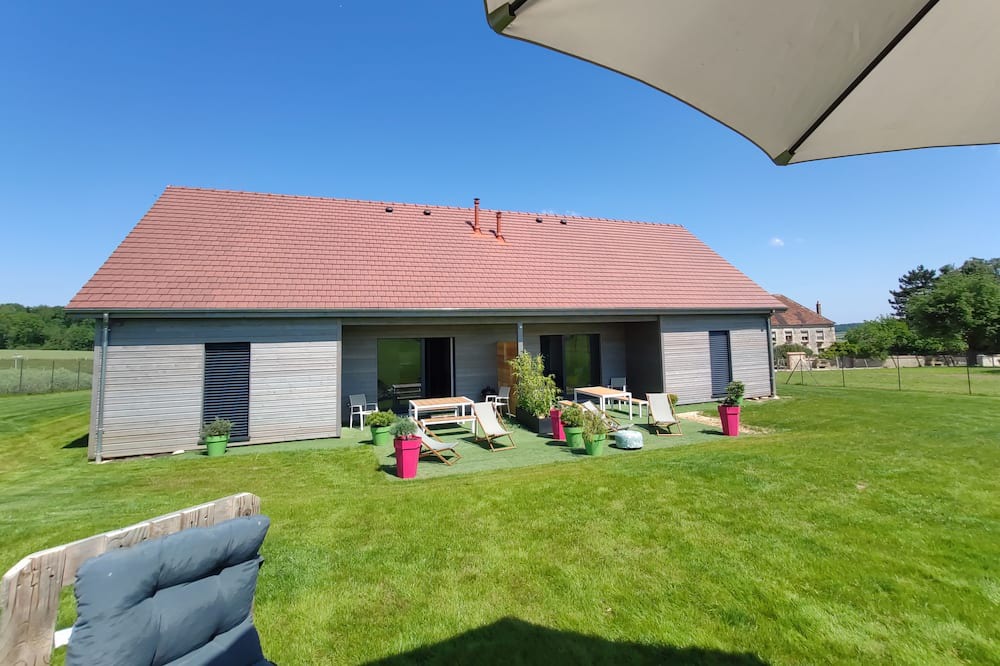 Photo of Others in Magnant