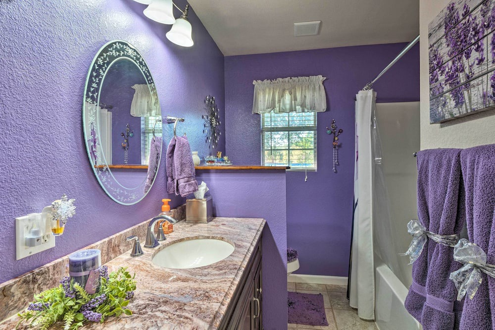 Photo of Bathroom in Cedar Creek