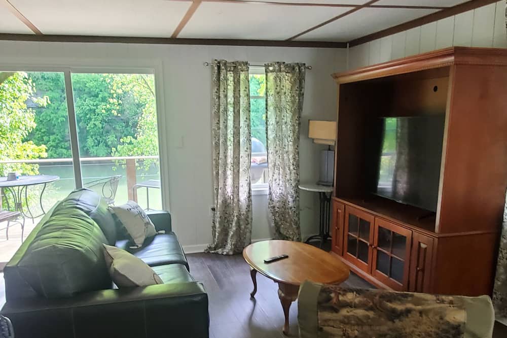 Photo of Livingroom in Lexington