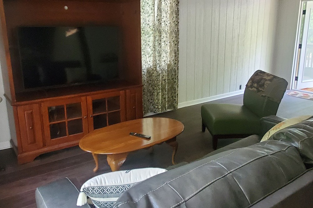 Photo of Livingroom in Lexington