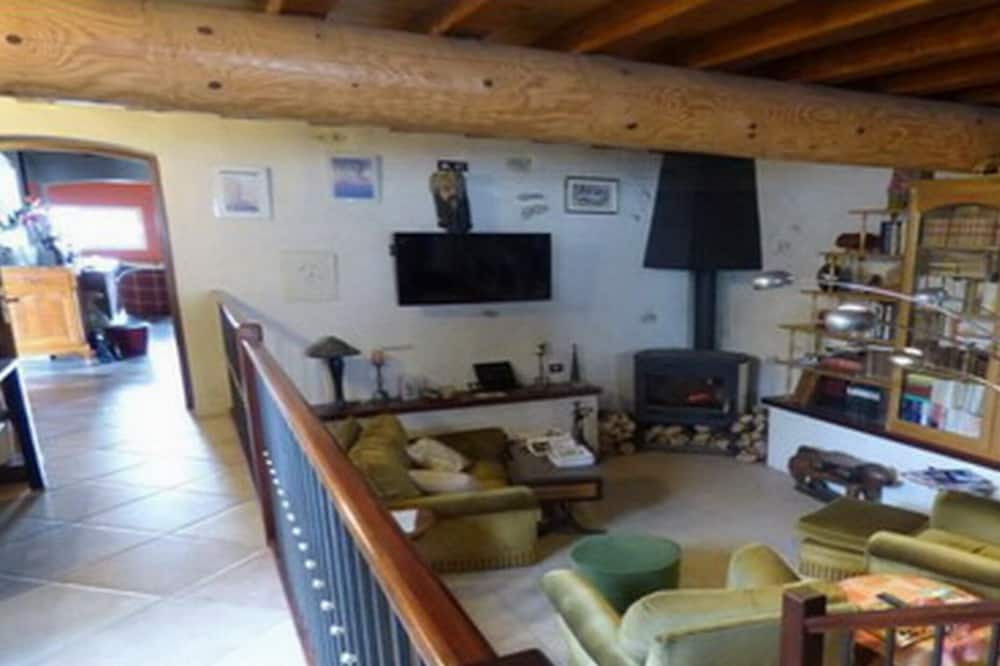 Photo of Livingroom in Lorignac