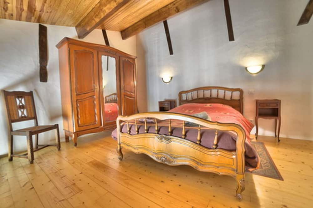 Photo of Bedroom in Lorignac