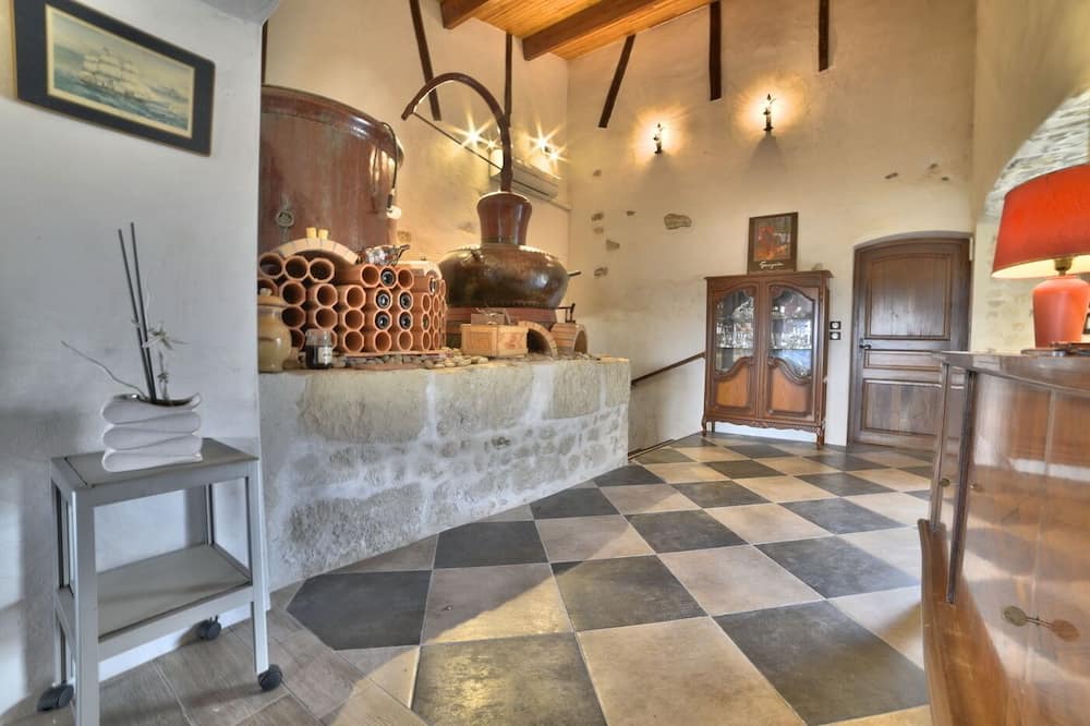 Photo of Livingroom in Lorignac