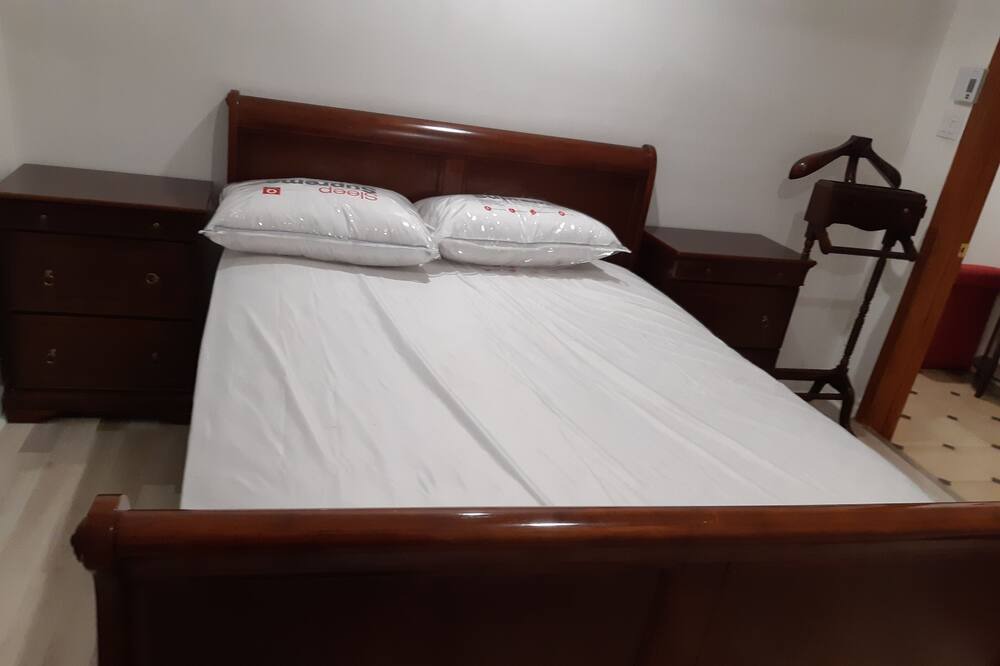 Photo of Bedroom in Pointe-aux-Trembles