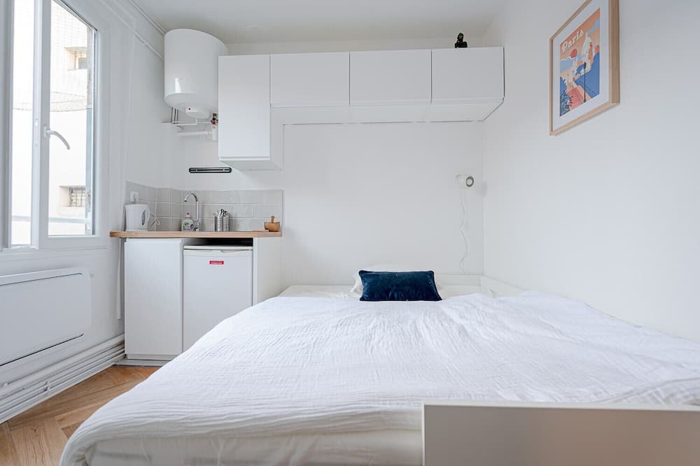 Photo of Bedroom in 17th Arrondissement