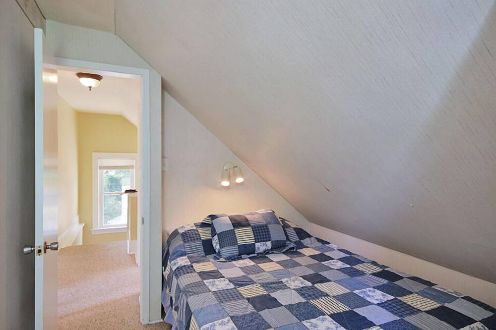 Photo of Bedroom in Bayfield