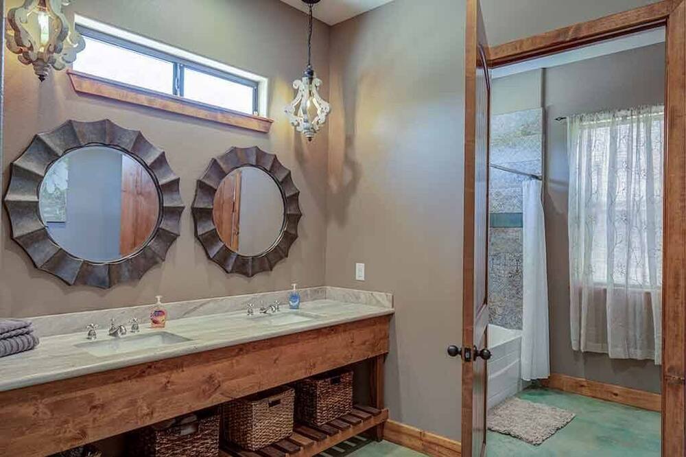Photo of Bathroom in Sabinal