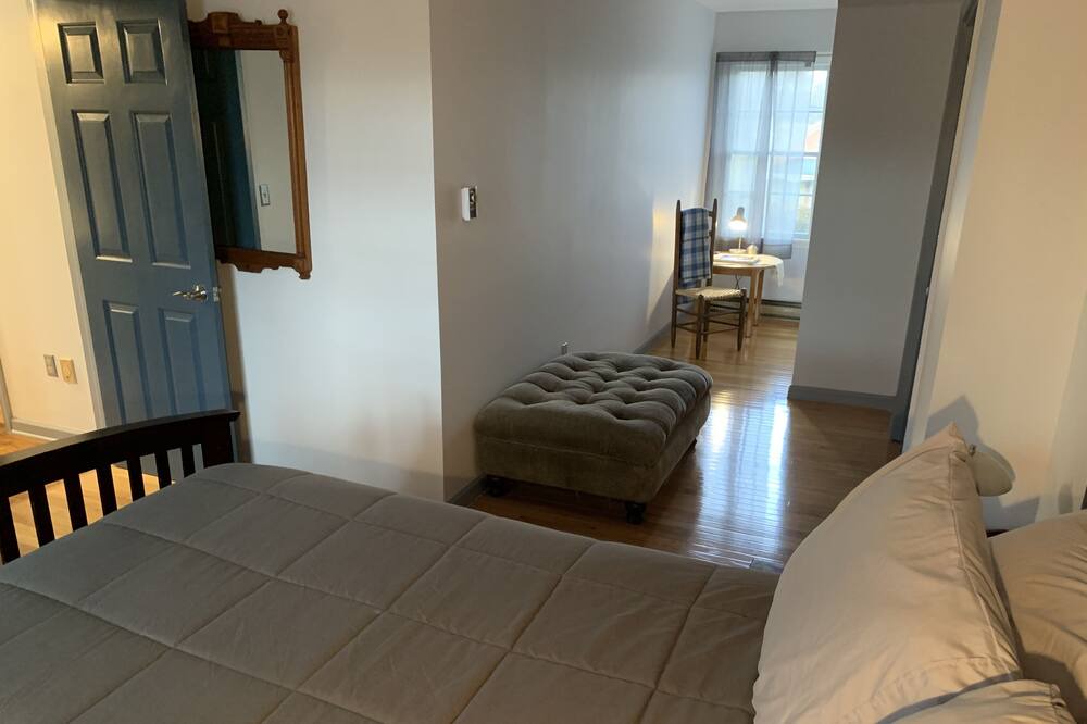 Photo of Bedroom in Shepherdstown