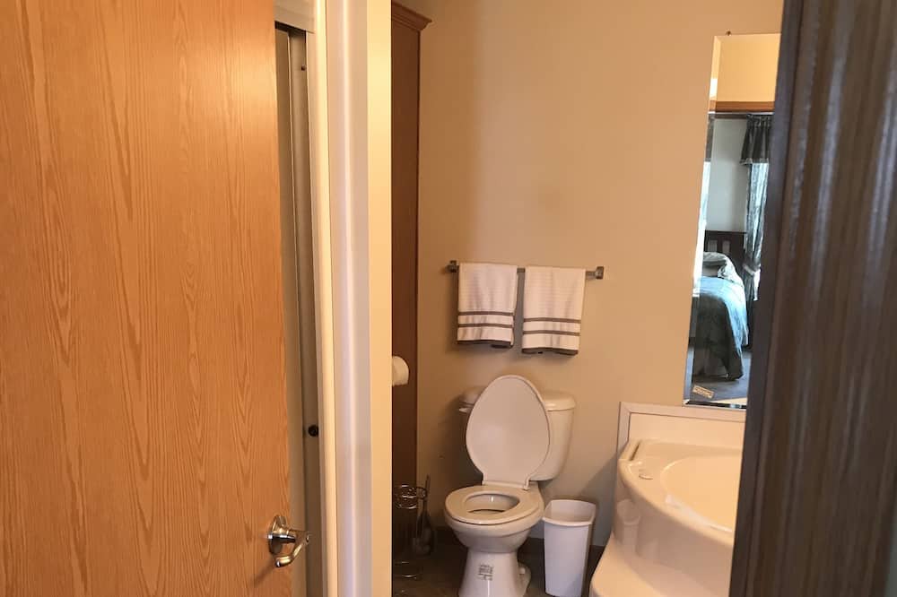 Photo of Bathroom in Central Square