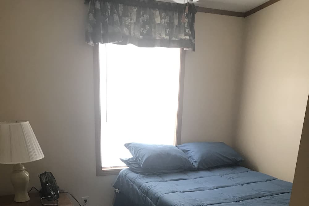 Photo of Bedroom in Central Square