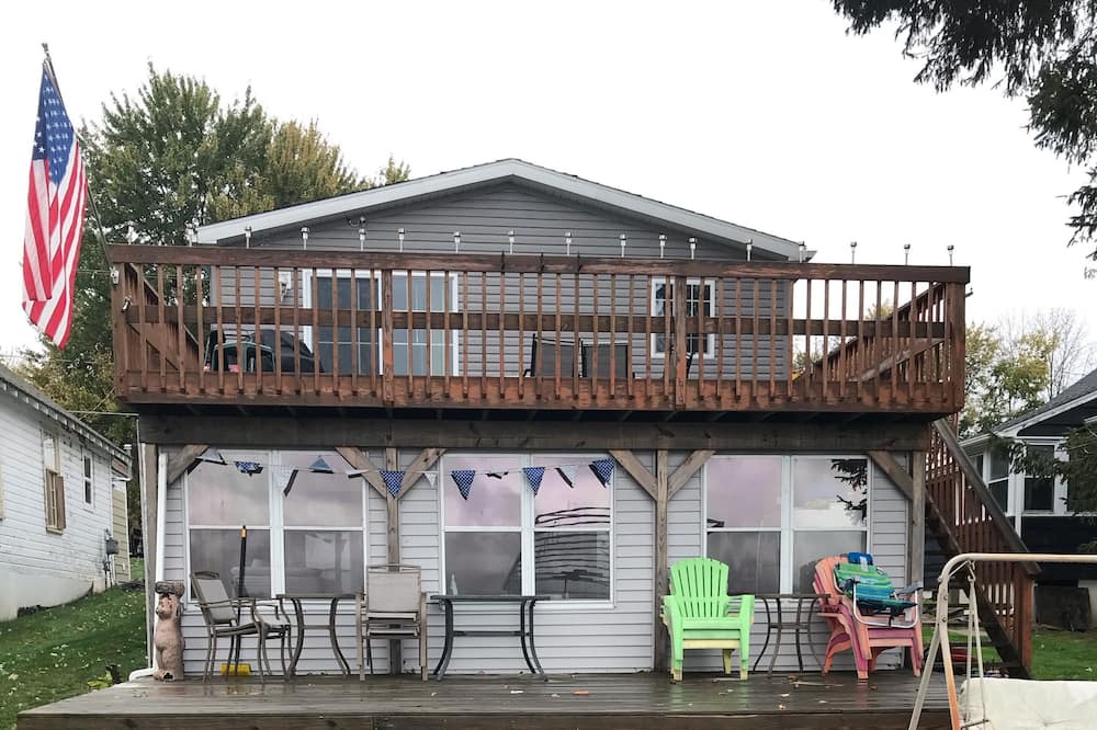 Photo of Outdoor in Central Square