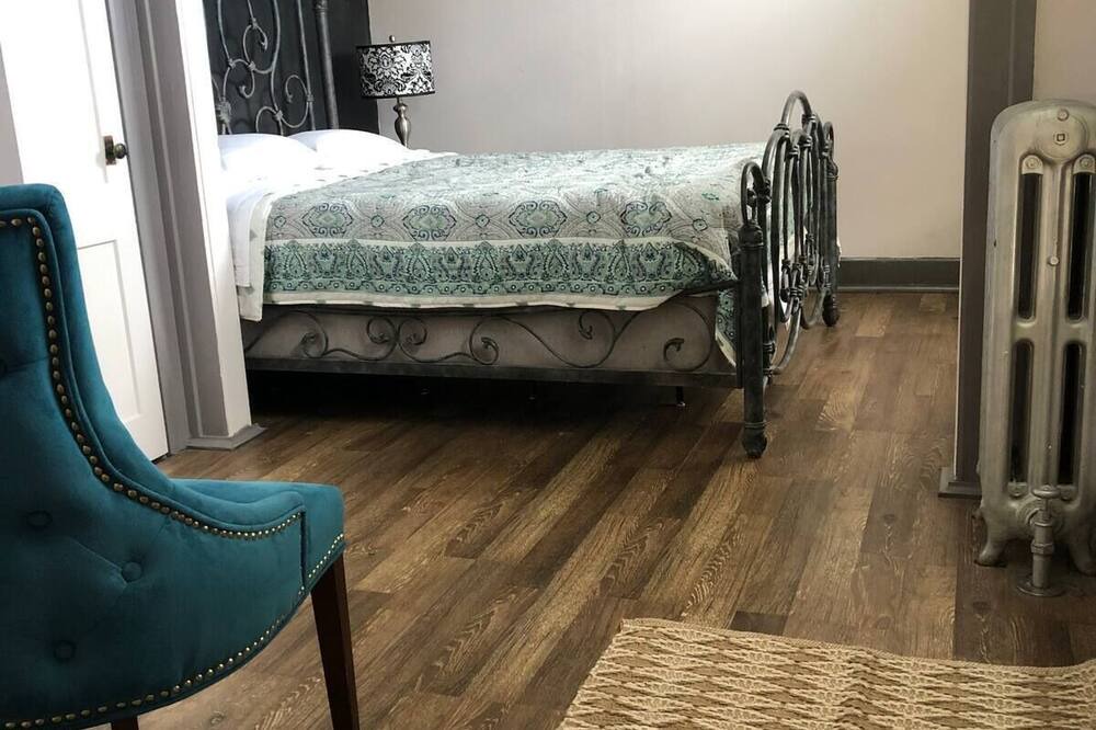 Photo of Bedroom in Newtonville