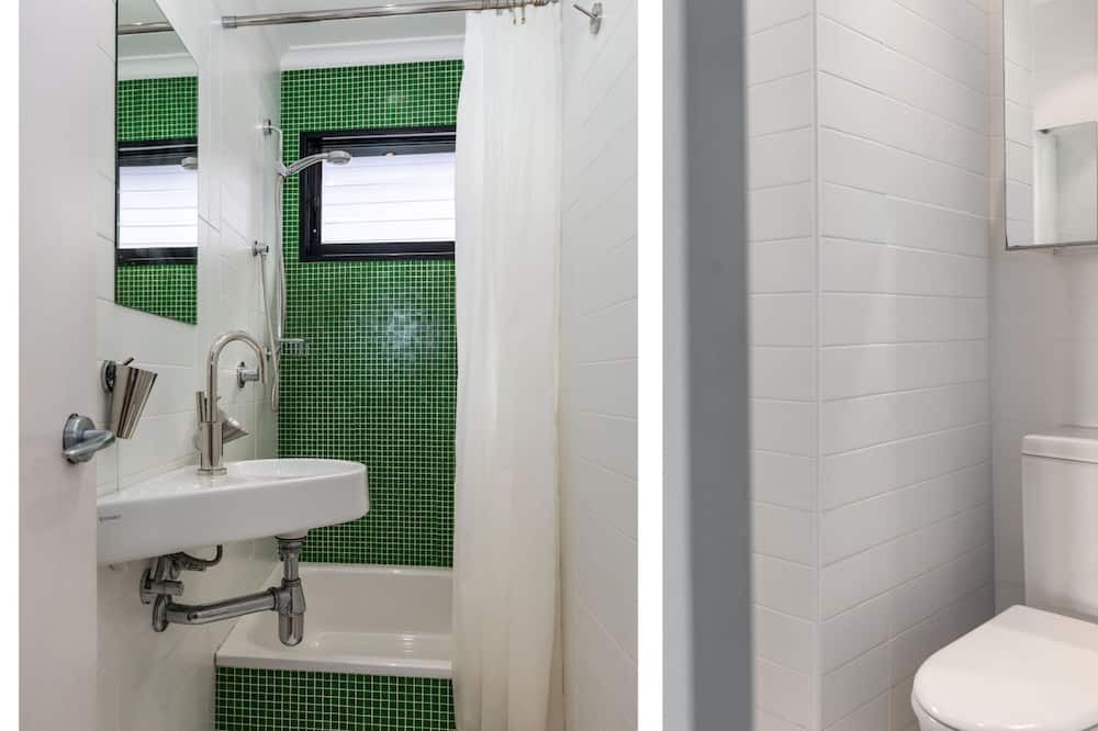 Photo of Bathroom in Hyams Beach