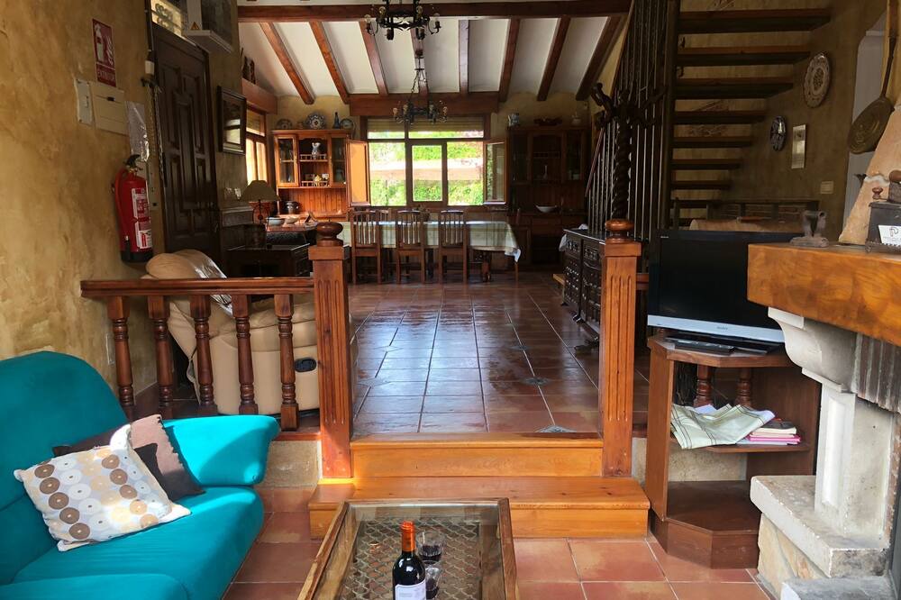 Photo of Livingroom in Ibeas de Juarros