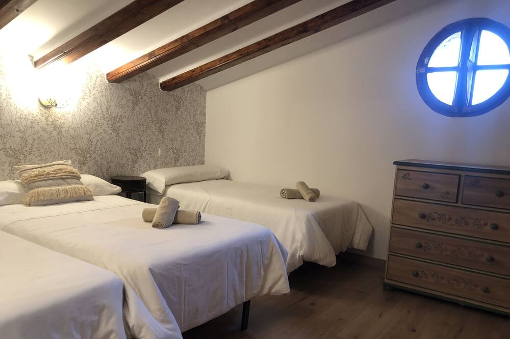 Photo of Bedroom in Ibeas de Juarros