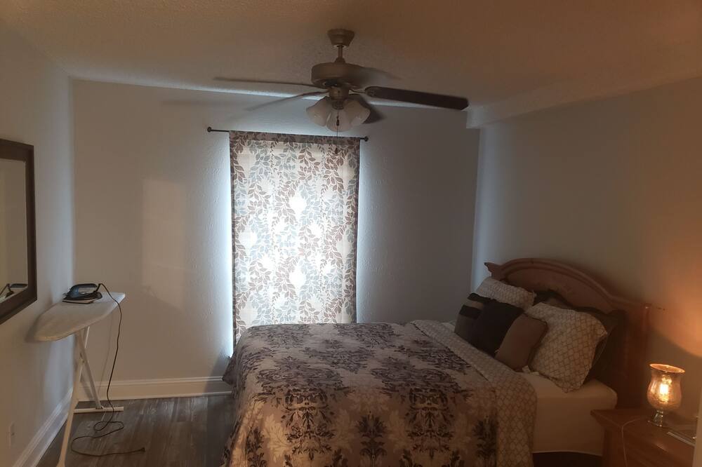Photo of Bedroom in Grapevine