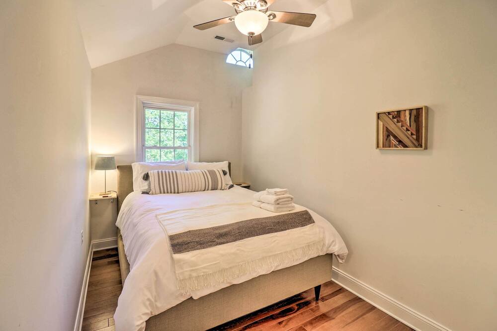 Photo of Bedroom in Mills River