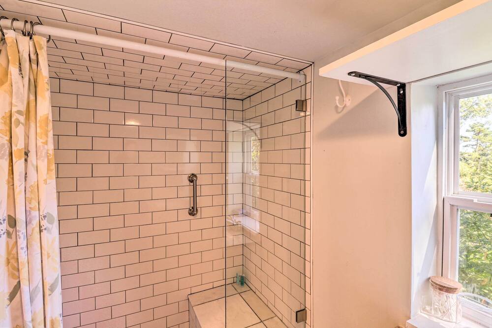 Photo of Bathroom in Mills River