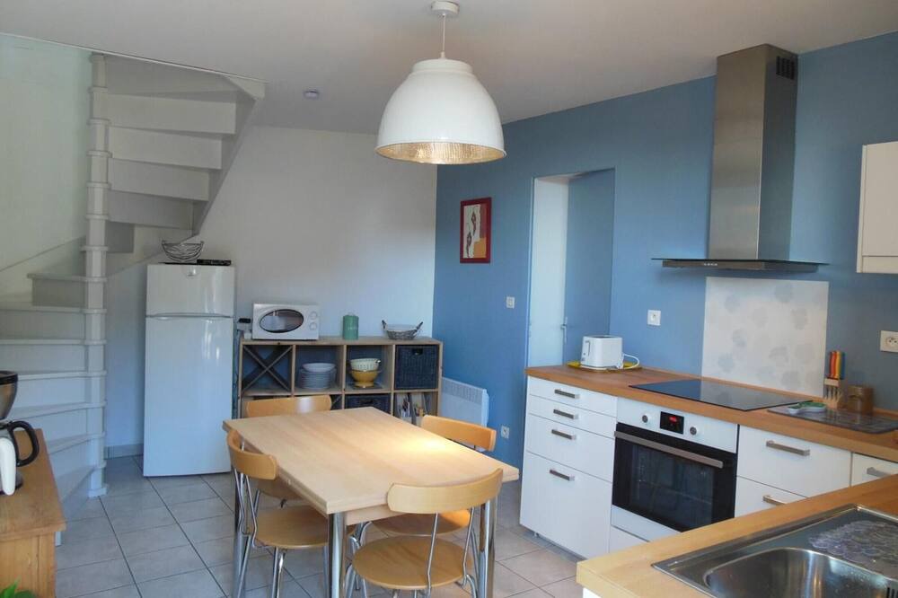 Photo of Kitchen in Neufchatel-en-Saosnois