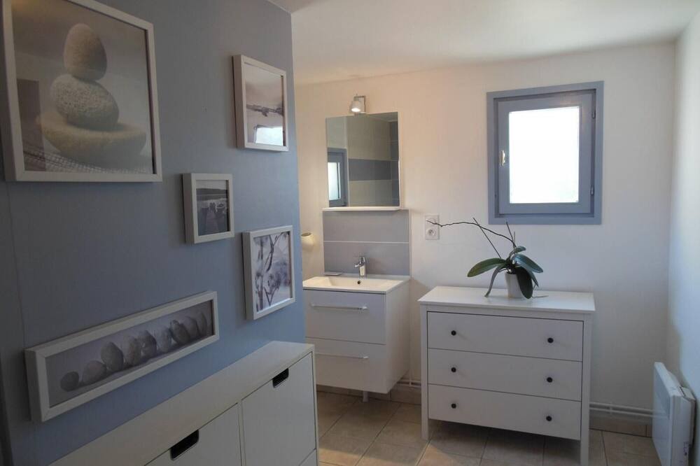 Photo of Bedroom in Neufchatel-en-Saosnois