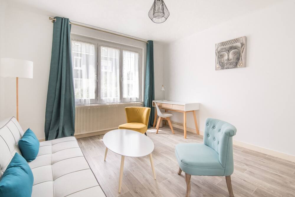 Photo of Livingroom in Saint-Nazaire