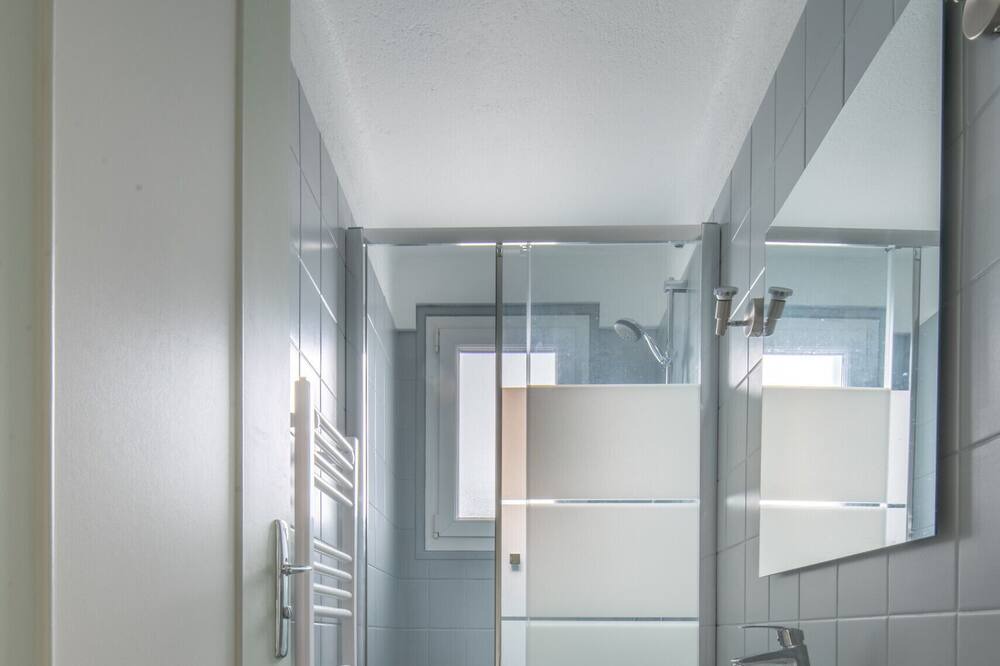 Photo of Bathroom in Saint-Nazaire