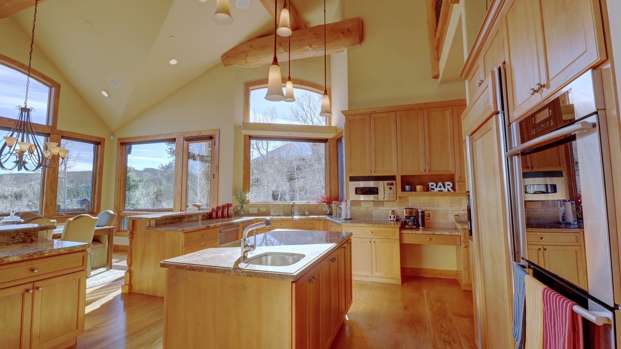 Photo of Kitchen in Three Peaks
