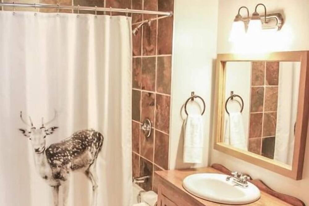 Photo of Bathroom in Lac Superieur Village