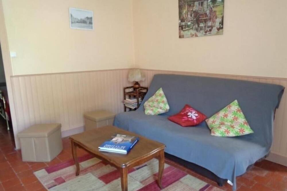 Photo of Livingroom in Courcy-aux-Loges