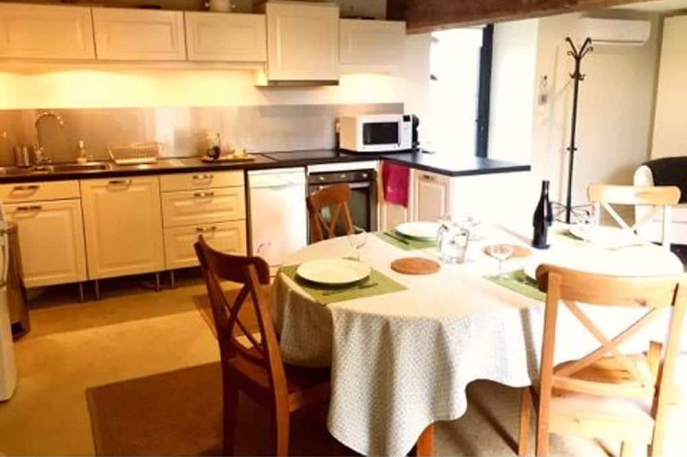 Photo of Kitchen in Beaune-la-Rolande