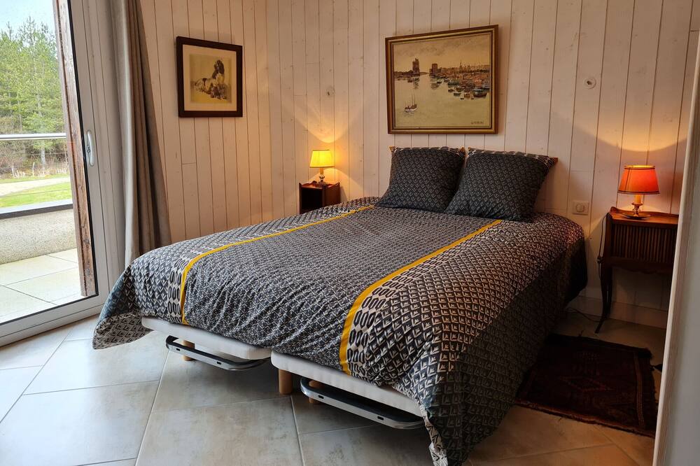 Photo of Bedroom in Jouy-le-Potier