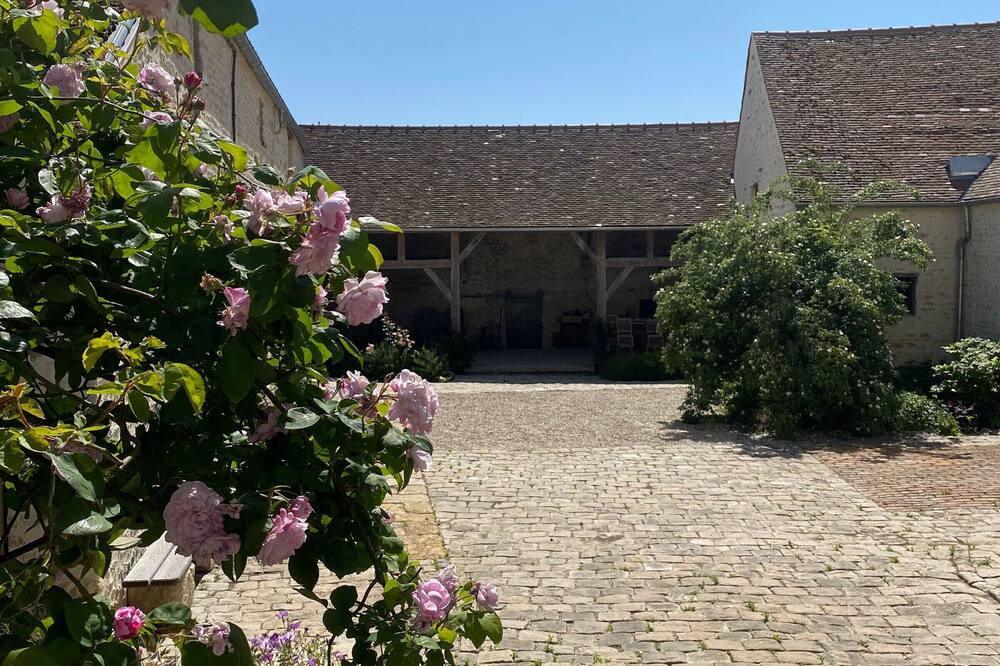 Photo of Outdoor in Grangermont