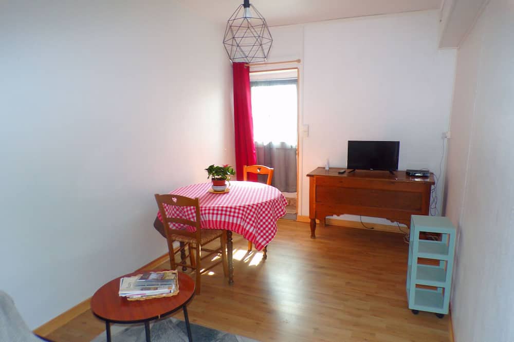 Photo of Livingroom in Autry-le-Chatel