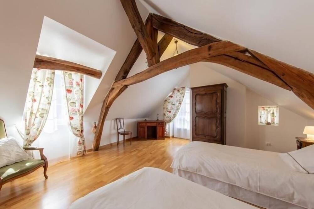 Photo of Bedroom in Courcelles