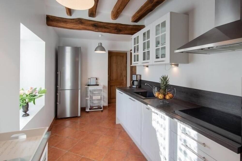 Photo of Kitchen in Courcelles