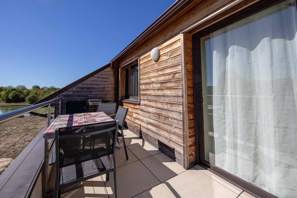 Photo of Patio Balcony in Jouy-le-Potier