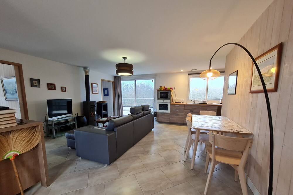Photo of Livingroom in Jouy-le-Potier