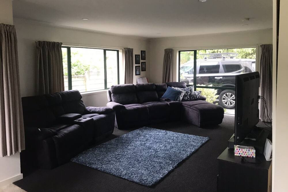 Photo of Livingroom in Hilltop